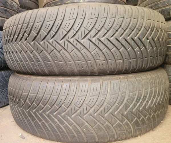 Pneus 195 65 15 Kleber 90% seminovos em até 10x de R$28,00 no cartão de crédito
