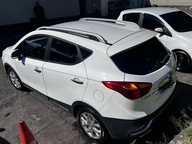 Sucata Jac T5 2018