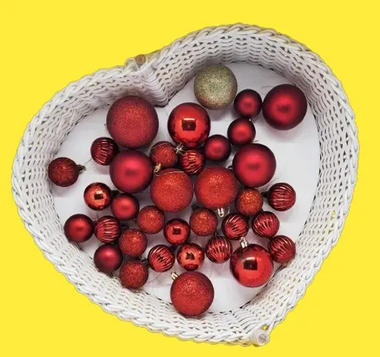 Kit Sortido de Bolas de Natal Vermelhas - Médias e Pequenas (35 Unidades)
