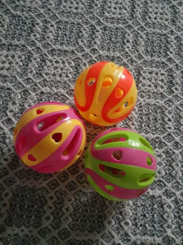 3 bolas de chucalho