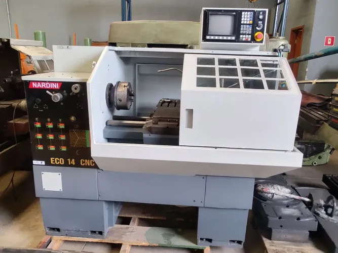 Torno CNC Nardini Eco 14