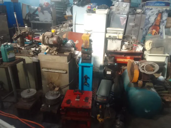 Máquinas de produção industrial - oportunidade imperdível! Tenho tudo de serralheria