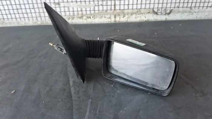 Retrovisor L D . Fiat Tipo Manual 94/98