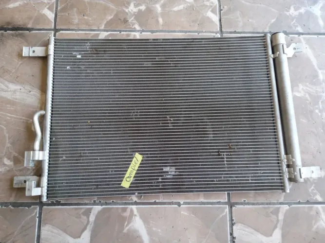 Condensador Ar Volkswagen Golf (5WA 816 411 C)