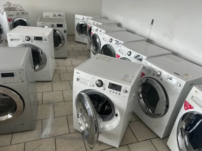 Lava e seca LG e Samsung semi novas 