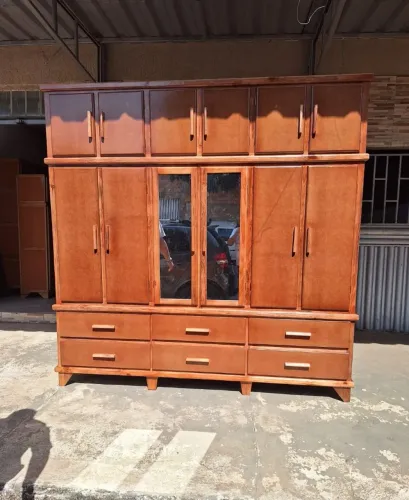 GUARDA ROUPA DE MADEIRA 6 PORTAS NOVO
