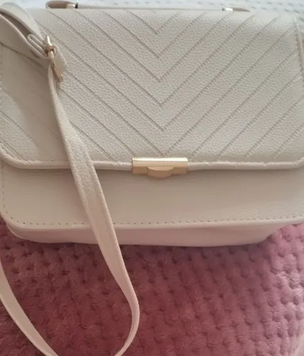 Bolsa feminina de couro 