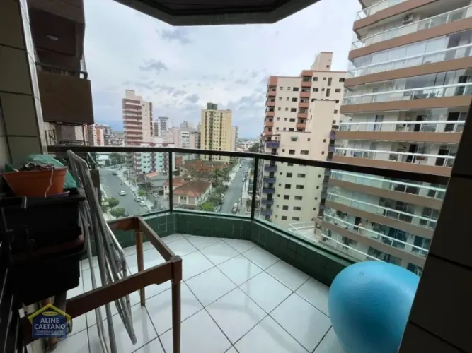 Ótimo Negócio - Amplo Apto c/ 95 m2, 150 metros da praia