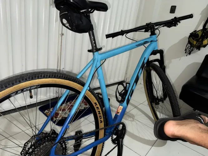 Bicicleta aro 29 com 10 velocidades