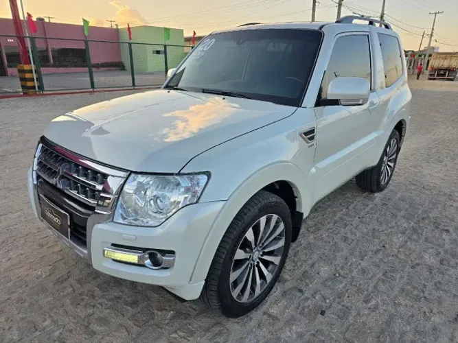 Mitsubishi Pajero HPE Full 3.2 4X4 T.i.dies.3p Aut. 2020