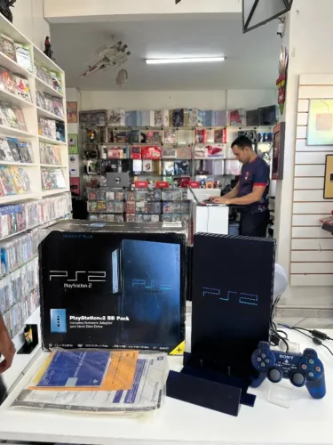 CONSOLE PLAYSTATION 2 MIDNIGHT BLUE SCPH - 50000 (JPN) NA CAIXA SEMINOVO - SONY