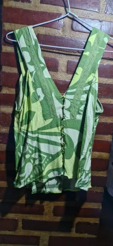 Blusa estampada verde farm tam m