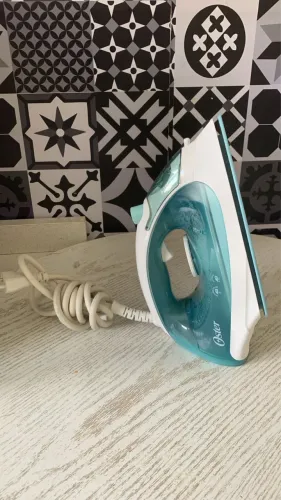 Ferro de Passar a Vapor Oster
