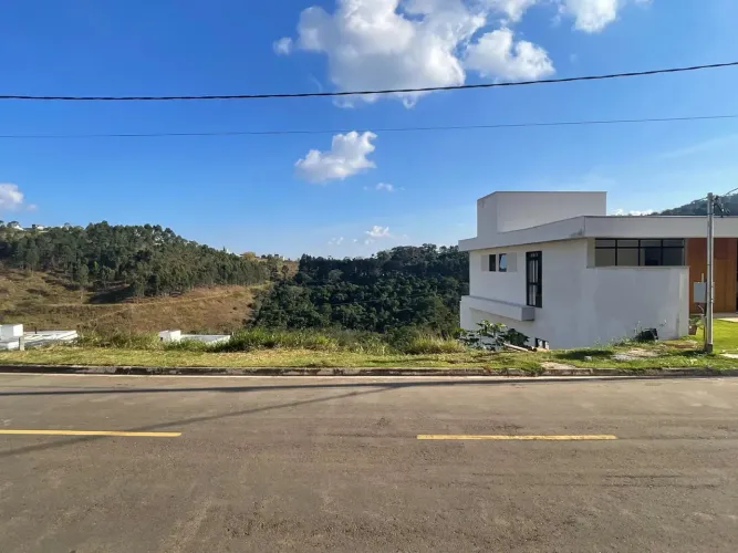 Um terreno para você que busca vista e privacidade para venda