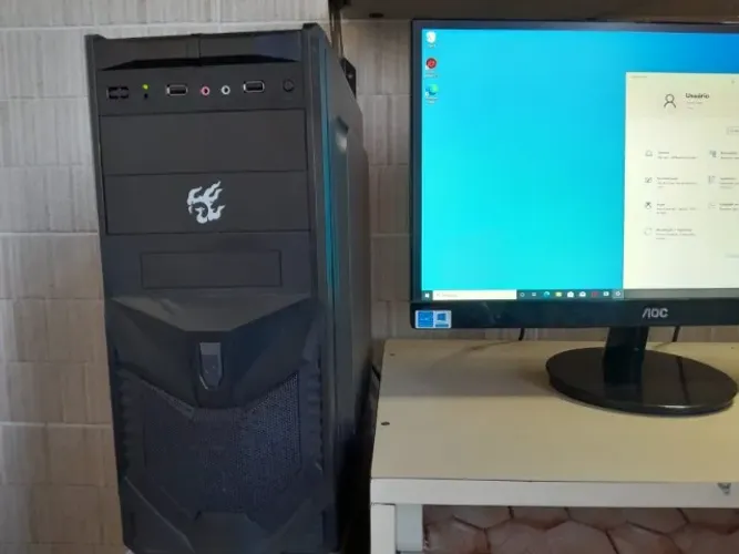 PC I3 de 4ª geração com 16 gb de memória e hd de 500 Gb.