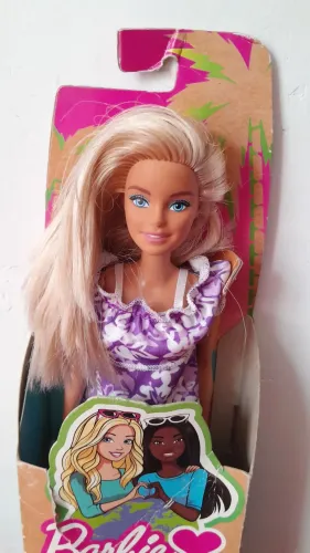 Boneca Barbie Loira com Vestido Floral - Nova