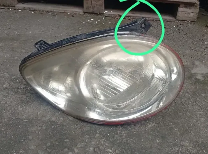 FAROL KIA PICANTO 08/11 LADO DIREITO COM DETALHE