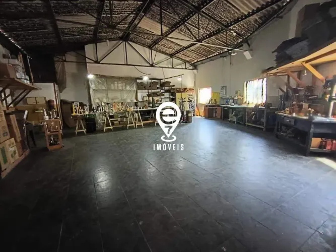 SALÃO COMERCIAL DE 280 M² PARA LOCAÇÃO NA VILA GUMERCINDO