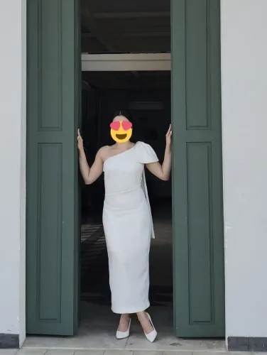 Vestido midi branco (Tamanho M/36-38)