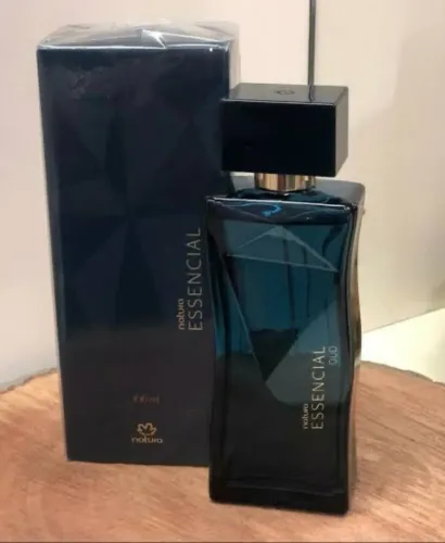 Perfume Essencial OUD Feminino