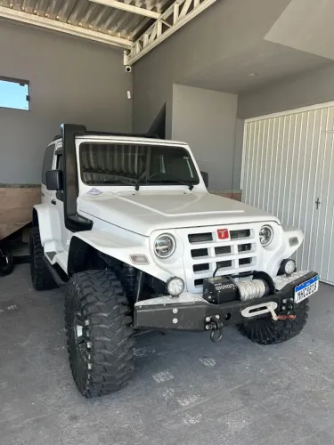 Troller T-4 4X4 3.0 TB Int. Cap. Rígida Diesel 2010