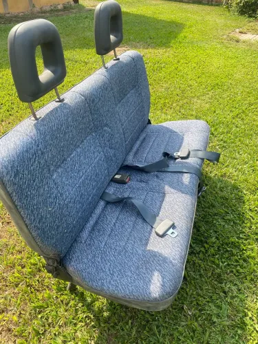 Banco traseiro Towner Asia-retirar em Cotia 