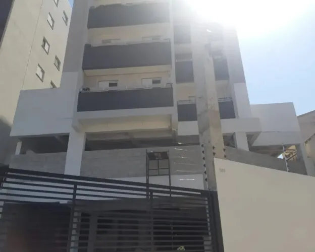Apartamento à venda na Vila Jardini, Sorocaba-SP, 2 quartos, 1 suíte, 2 salas, 1 banheiro,