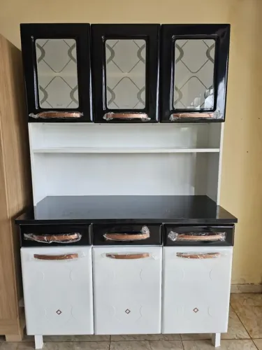 Armário de Cozinha modelo grande novo