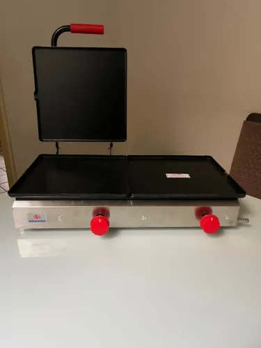 Sanduicheira Profissional a Gás / Marca: Progás