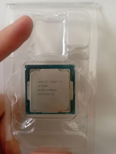 Processador + Ventilador Intel Core i3-8100 8ª geração com video integrado