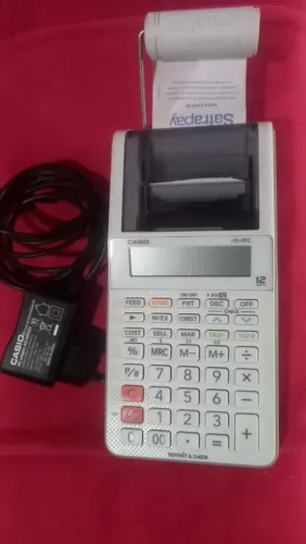 Vendo Calculadora e registradora