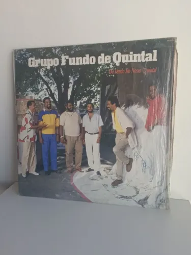 Disco de Vinil Grupo Fundo de Quintal - Do Fundo do Nosso Quintal