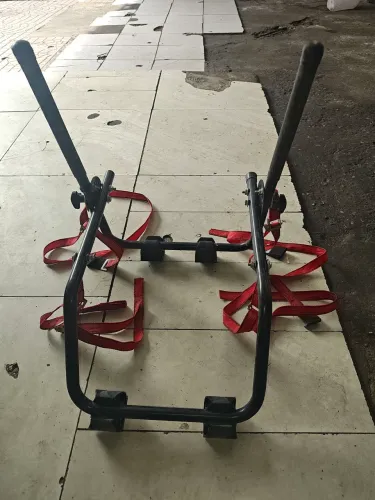 Suporte de transporte bicicleta para carro.