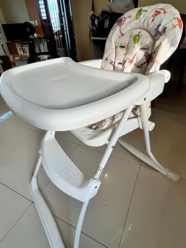 Cadeira de Alimentação Infantil