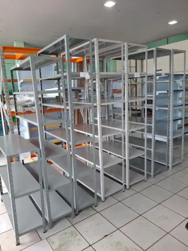 Estante de aço 