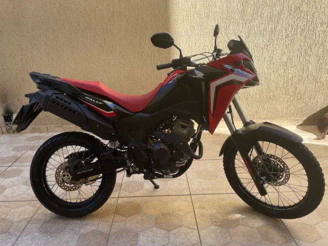 Motos Honda Sahara 300 Rally ABS Flex no Brasil