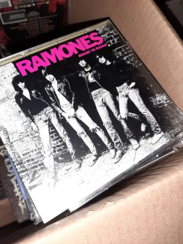 Cd Ramones - Rocket to Rússia (lacrado)