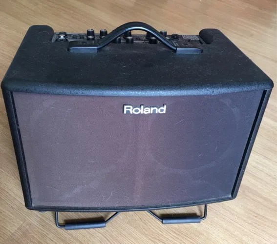 Amplificador para Violão ROLAND AC-60