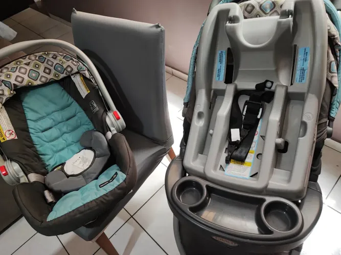 Carrinho e Moisés para Bebê - Graco