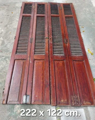 2 Portas venezianas de madeira