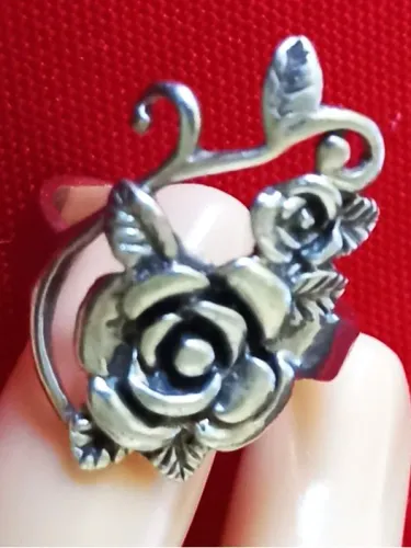 Anel de Prata Polida em Formato de Flor