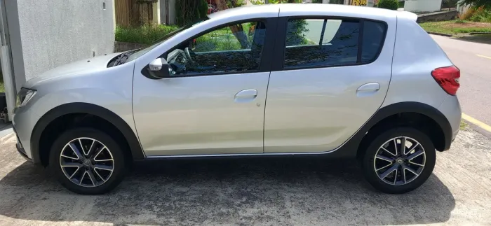 Renault Sandero Intense Flex 1.6 16V Automático CVT 2022