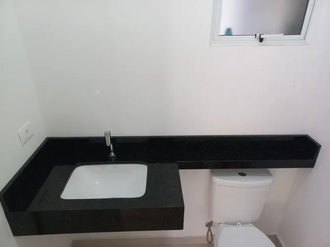 Lavatório em mármore /quartzo / granito 