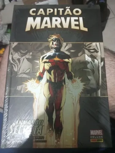 Capitão Marvel invasão secreta hq comics capa dura Panini books lacrado