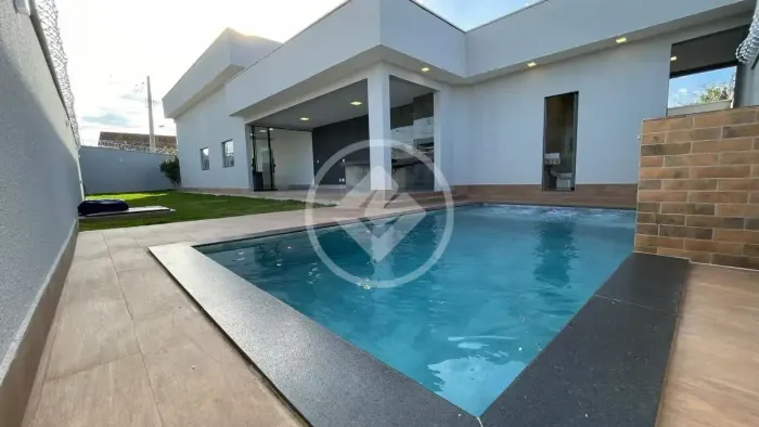 Casa de 3 suites a 5 minutos do Buriti Shopping codigo: 123624