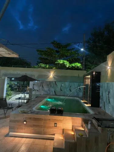 Instalação, manutenção e vendas de piscina de fibra