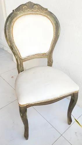 Cadeira Medalhão almofadada ( 2 unid)