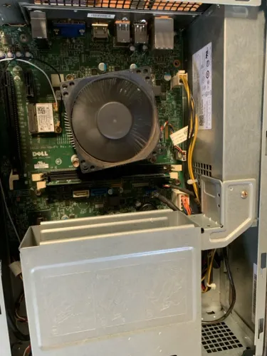 Computador Dell - CPU Intel i3