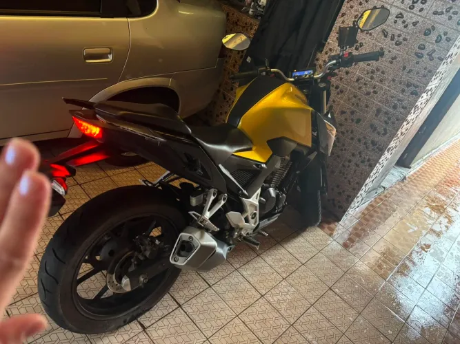 Cb 300 f Twister
