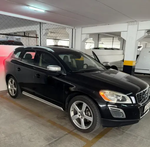 Volvo XC 60 R-design 3.0 304cv AWD 5P 2012